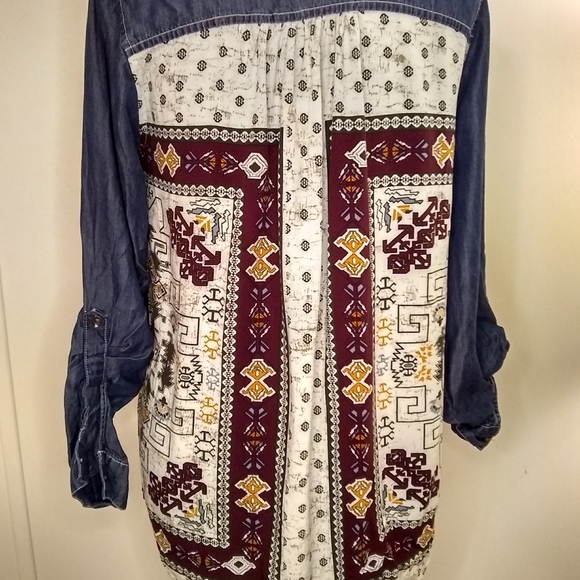 Hint of mint jean back print button up shirt - Picture 8 of 9